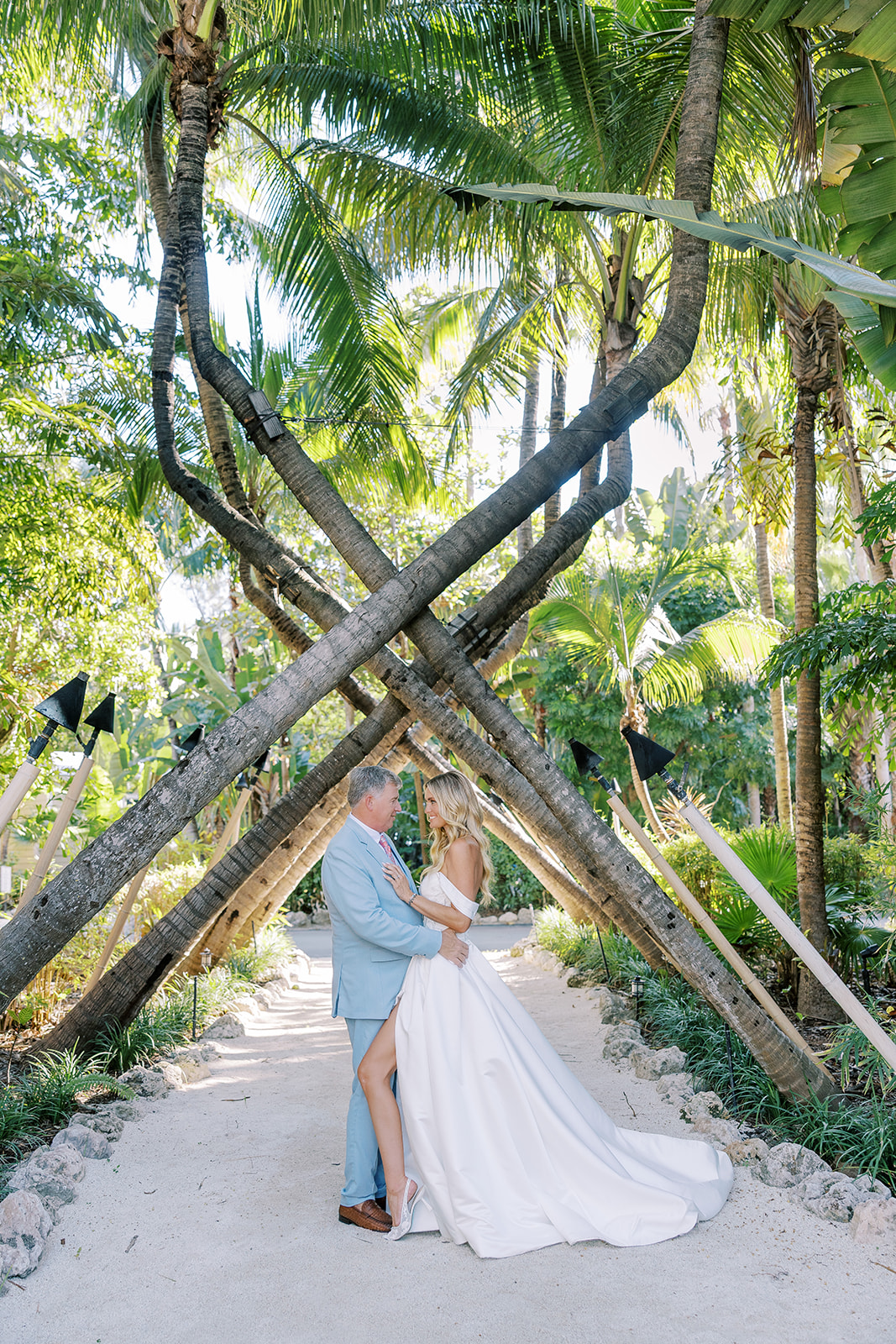 Bride and groom wedding photo at Cheeca Lodge in Islamorada
