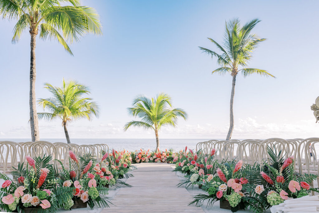 Wedding decoration, florals and ideas for Cheeca Lodge & Spa venue